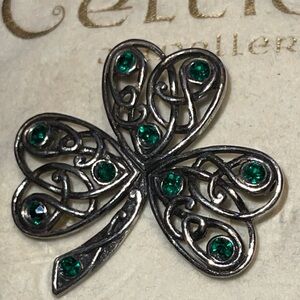 Solvar Signed Celtic Shamrock Brooch Green Crystal Irish Pin St. Patrick’s Gift